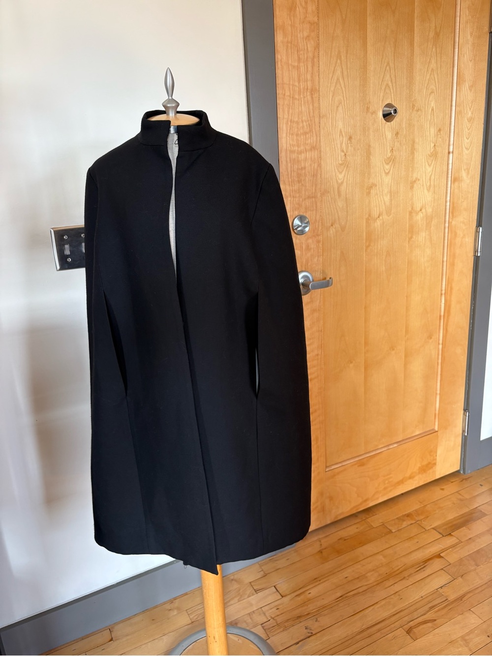 NWOT Club Monaco Black Wool Cape Coat w/ Belt
